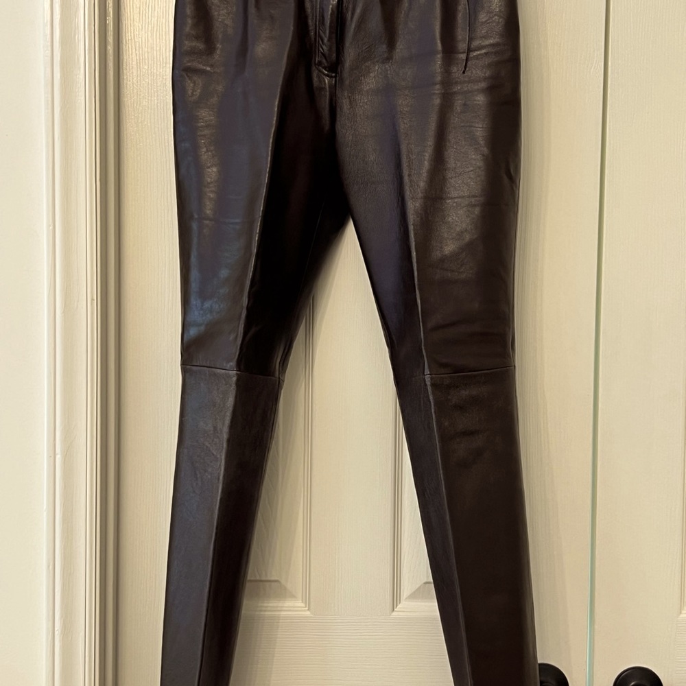 Beautiful brown leather pants size 5-6. Excellent condition. Great fit!